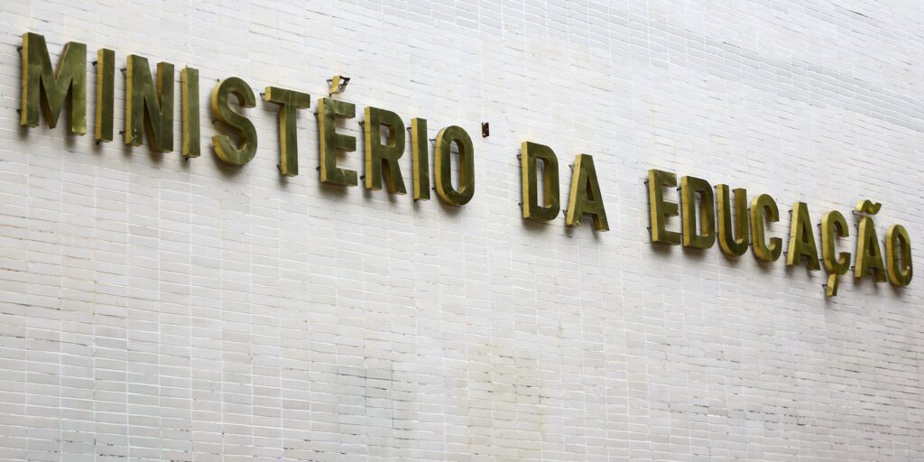 mec-libera-acumulo-de-beneficios-para-estudantes-de-graduacao