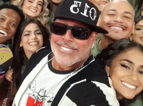 alexandre-frota-visitou-o-tumulo-de-chorao:-“pedir-permissao”;-assista