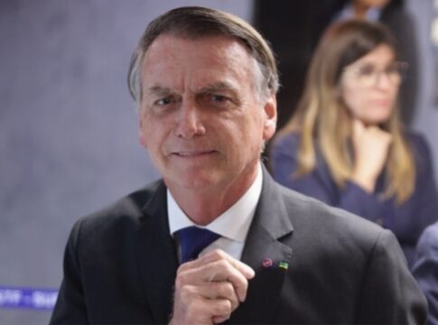 bolsonaro-ostenta-medalha-do-pacificador-no-stf.-saiba-o-que-significa