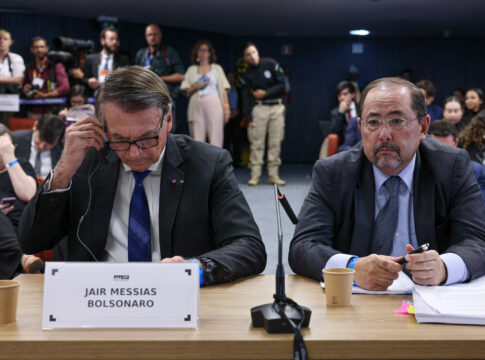 defesa-de-bolsonaro-cita-contradicoes-de-cid:-“assim-e-facil-delatar”