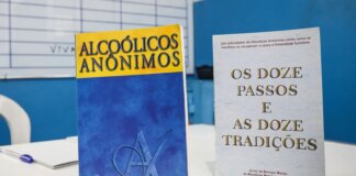 alcoolicos-anonimos,-que-faz-90-anos,-tem-maior-participacao-feminina