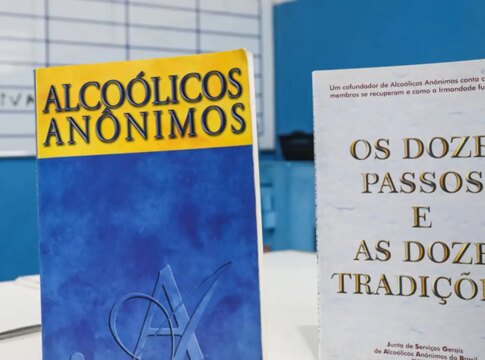 alcoolicos-anonimos,-que-faz-90-anos,-tem-maior-participacao-feminina