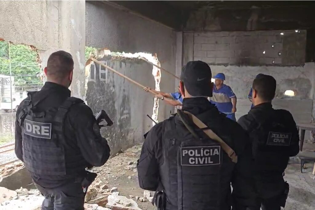 soldados-de-peixao,-do-tcp,-usaram-falsa-igreja-para-atacar-a-policia
