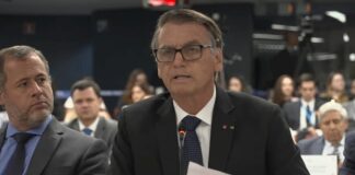 bolsonaro-abre-interrogatorio-com-discurso-politico-e-voto-impresso