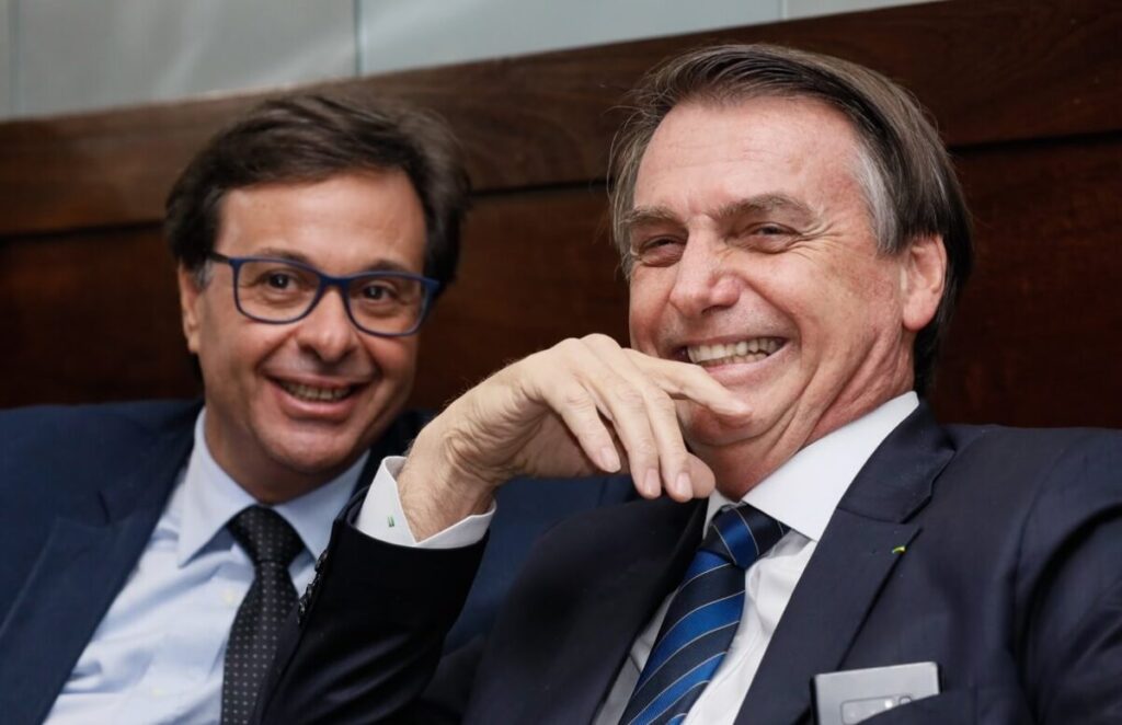 pf-e-pgr-pedem-investigacao-de-gilson-machado-sobre-passaporte-de-cid