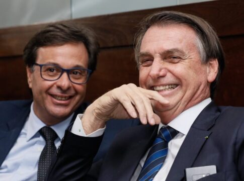 pf-e-pgr-pedem-investigacao-de-gilson-machado-sobre-passaporte-de-cid