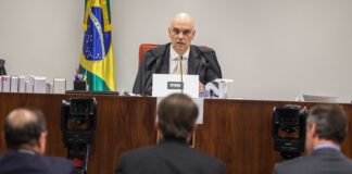 bolsonaro-diz-que-nao-recebeu-voz-de-prisao-de-comandante-freire-gomes