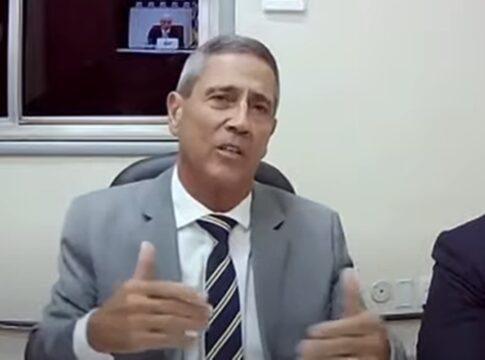 trama-golpista:-preso,-general-braga-netto-e-interrogado-no-stf.-siga