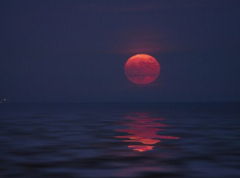 “lua-de-morango”-atinge-auge-nesta-quarta-(11/6).-saiba-como-observar