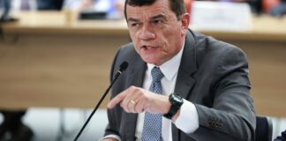 ex-ministro-diz-que-alertou-bolsonaro-sobre-gravidade-de-golpe