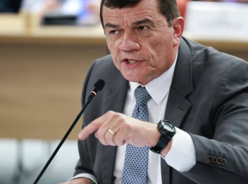 ex-ministro-diz-que-alertou-bolsonaro-sobre-gravidade-de-golpe