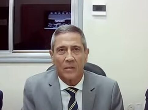 braga-netto-nega-autoria-de-ataques-a-comandantes-do-exercito