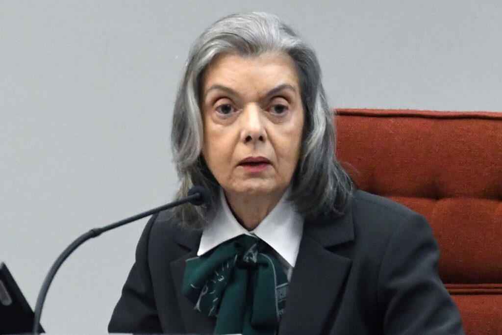 carmen-lucia-pede-vista-e-paralisa-julgamento-da-revisao-da-vida-toda