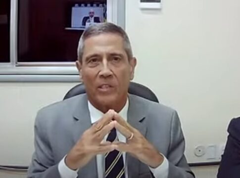 braga-netto-diz-que-ex-comandantes-faltaram-com-empatia-a-bolsonaro