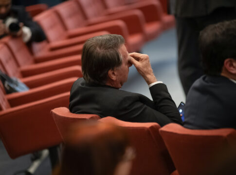 pintou-um-clima-que-obrigara-bolsonaro-a-ter-que-entubar-a-prisao