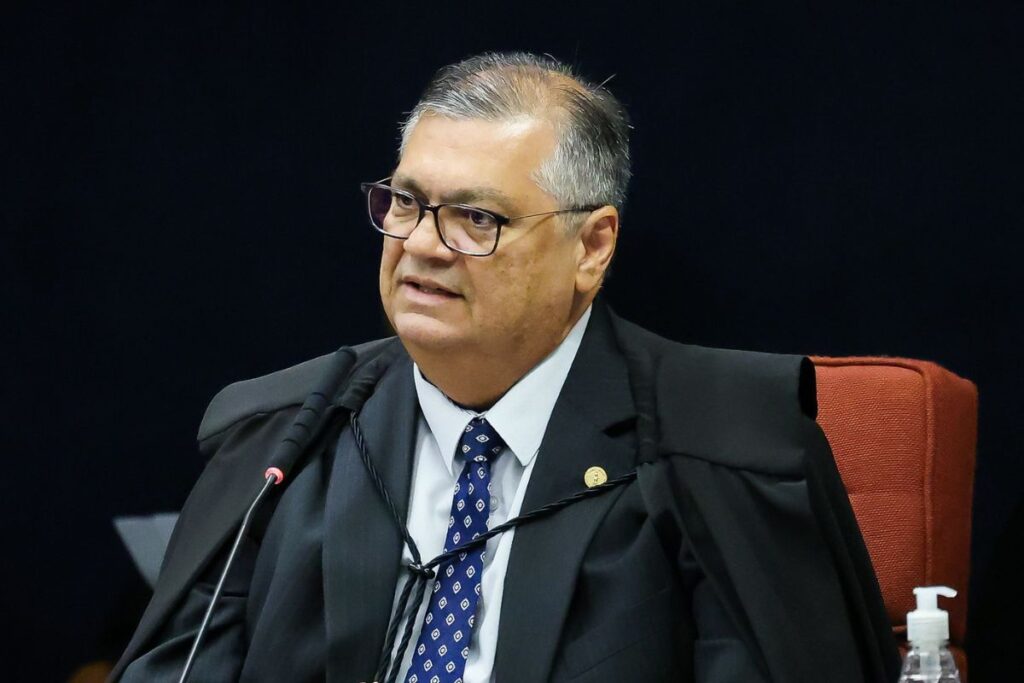 dino-rebate-bolsonaro-em-julgamento-de-regulacao-de-redes:-“mentira”
