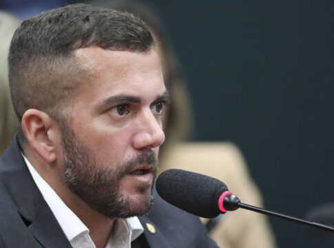 video:-jordy-reage-a-critica-de-haddad-e-chama-ministro de “moleque”