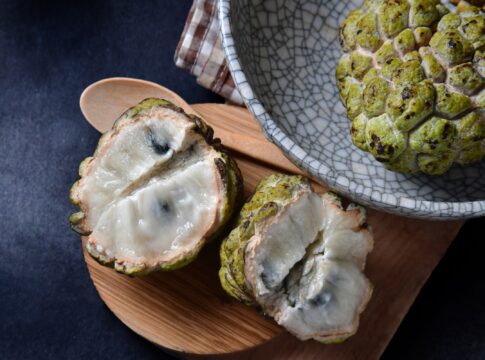 joia-tropical:-fruta-baixa-pressao-e-acucar-no-sangue-naturalmente