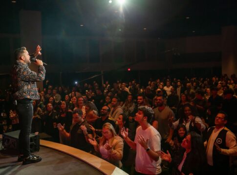 igreja-liderada-por-jayson-cunha-celebra-4-anos-nos-estados-unidos