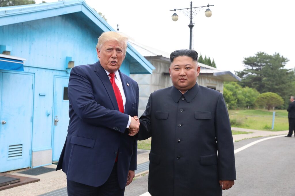 casa-branca-diz-que-trump-se-mantem-aberto-a-dialogo-com-kim-jong-un