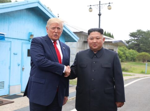 casa-branca-diz-que-trump-se-mantem-aberto-a-dialogo-com-kim-jong-un