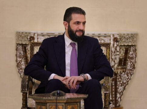 governo-da-siria-proibe-que-turistas-usem-biquinis-em-praias-do-pais
