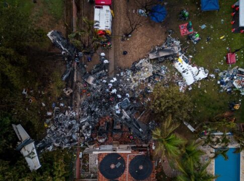 jornal-da-india-relembra-queda-de-aviao-da-voepass-no-brasil