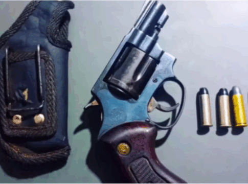 dono-de-bar-saca-arma-e-ameaca-cliente-por-pagamento-de-divida-em-sp