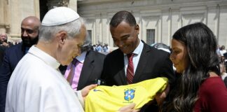 relacao-de-papa-leao-xiv-com-os-esportes-e-revelada-pela-moda