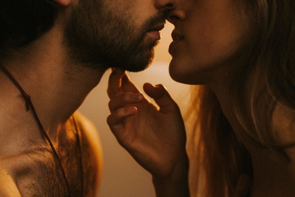 no-sexo,-pessoas-pensam-“na-ex-e-em-colegas-de-trabalho”,-diz-pesquisa
