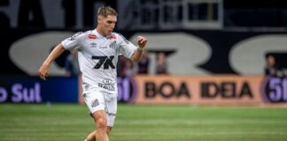 com-gol-nos-acrescimos,-santos-vence-fortaleza-e-deixa-o-z-4