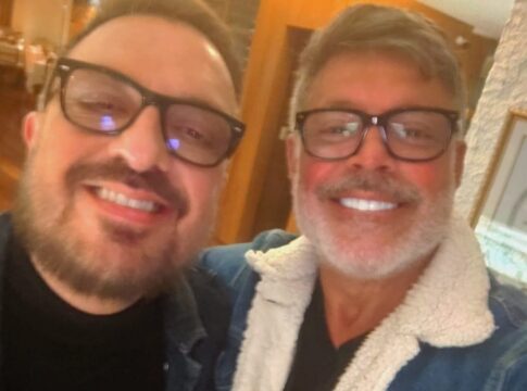 foto:-apos-tretas,-rodrigo-carelli-e-alexandre-frota-se-reencontram
