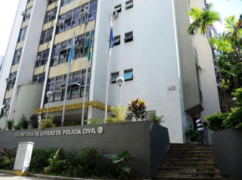 operacao-da-pcerj-prende-68-pessoas-e-recupera-600-celulares-roubados