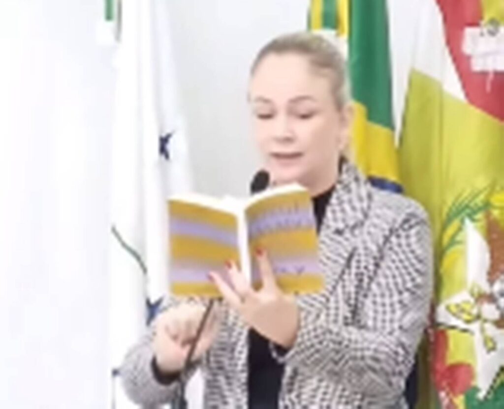 vereadora-do-pl-quer-proibir-livro-de-jorge-amado-em-escolas.-video