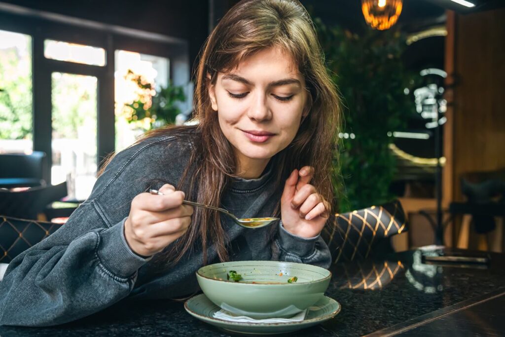 nutricionista-da-5-dicas-para-preparar-sopas-nutritivas-no-inverno