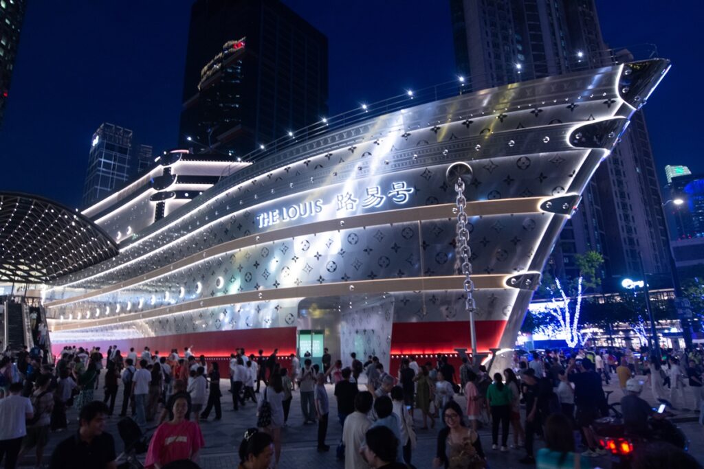navio-da-louis-vuitton-e-inaugurado-na-china;-confira-o-interior