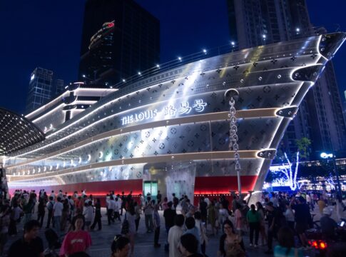 navio-da-louis-vuitton-e-inaugurado-na-china;-confira-o-interior