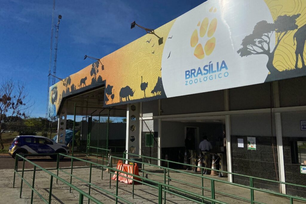 apos-2-casos-de-gripe-aviaria,-zoo-do-df-reabrira-ao-publico-na-2a