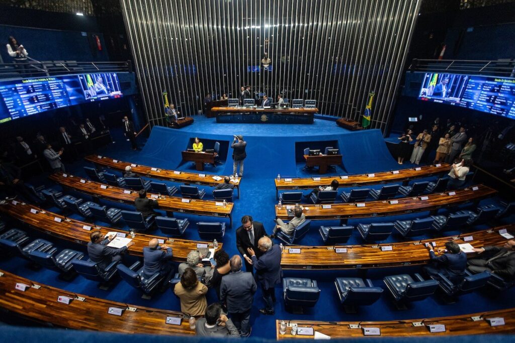 senado-aprova-mp-do-credito-consignado-para-clt-e-texto-vai-a-sancao