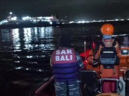 balsa-com-65-pessoas-naufraga-na-indonesia,-e-38-seguem-desaparecidas