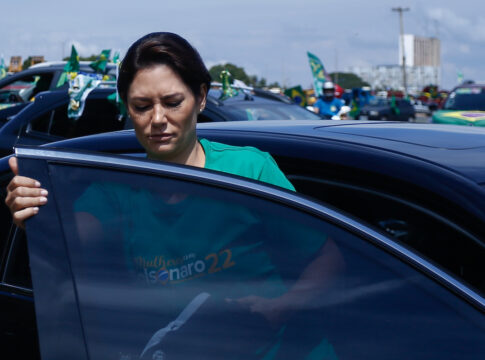 michelle-recebe-ma-noticia-apos-ser-chamada-de-“ex-garota-de-programa”