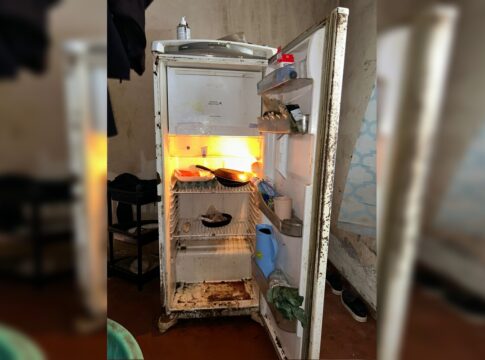 filho-que-trancou-mae-e-irma-administrava-pensao-de-r$-12-mil-da-idosa