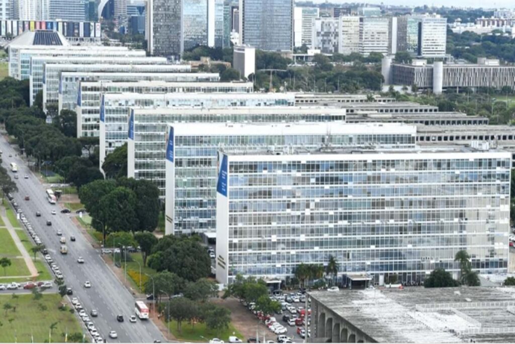 cnu-2025:-retificacao-aumenta-numero-de-cidades-com-provas