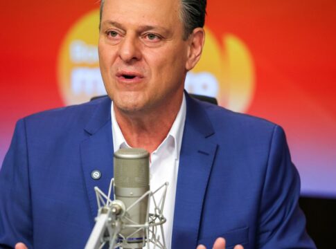selic-a-15%-e-inadmissivel,-diz-carlos-favaro