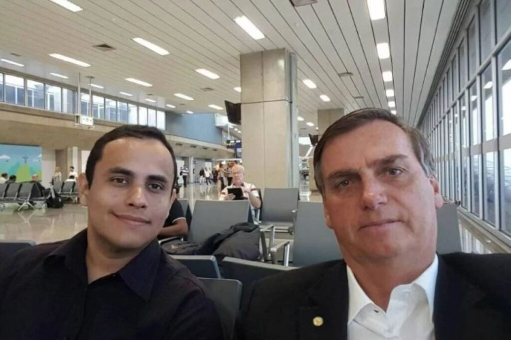 pf-ouve-ex-assessor-de-bolsonaro-no-ambito-do-inquerito-das-fake-news