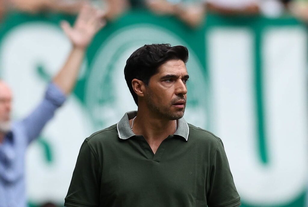 mundial:-abel-ferreira-ira-mudar-time-titular-para-palmeiras-x-chelsea