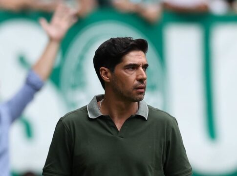mundial:-abel-ferreira-ira-mudar-time-titular-para-palmeiras-x-chelsea