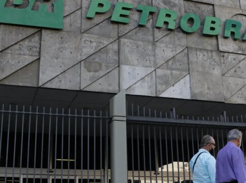 pf-vai-investigar-empresas-que-nao-repassam-reducao-dos-combustiveis