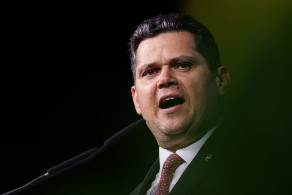 alcolumbre-prepara-proposta-para-limitar-acesso-de-partidos-ao-stf