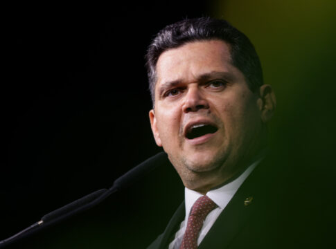 alcolumbre-prepara-proposta-para-limitar-acesso-de-partidos-ao-stf